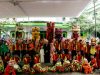 Karnaval Ala Santri Sunan Drajat Penampilan Barongsai di depan ndalem Romo Kyai Abdul Ghofur