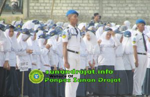 Upacara 17 Agustus se-Yayasan Ponpes Sunan Drajat Upacara 17 Agustus se Yayasan Ponpes Sunan Drajat