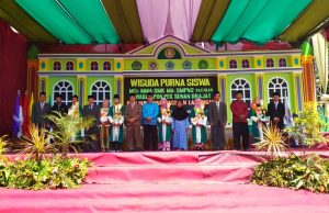 Wisuda Purna Siswa Tahun Pelajaran 2017/2018 Wisudawan Wisudawati Terbaik pada Wisuda Purna Siswa 2018