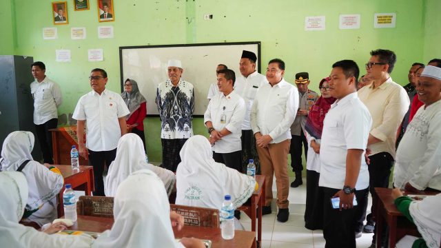 Kunjungan Staf Kepresidenan
