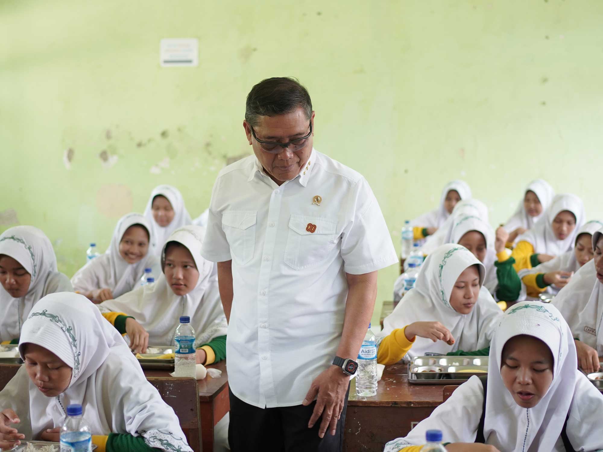 Kunjungan Staf Kepresidenan