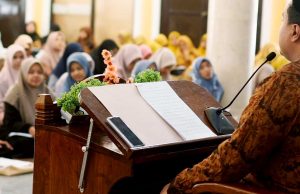 Dua Kondisi untuk Menunjukkan Amal Baik: Antara Riya dan Teladan