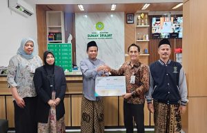 BSI Salurkan Beasiswa kepada Pondok Pesantren Sunan Drajat