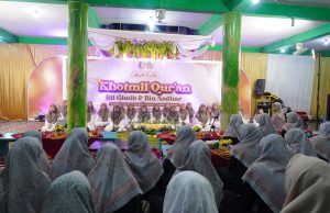 Apresiasi Prestasi Tahfidz PP. Sunan Drajat, Sundra Wisata Hadiahkan Umroh Santriwati Terbaik Penghafal 30 Juz