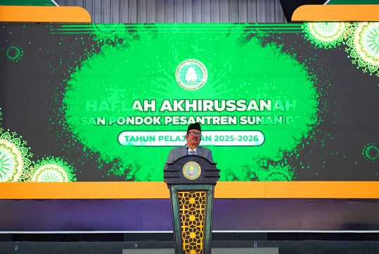 Menteri PPN/Bappenas: PP. Sunan Drajat Tak Hanya Mendidik Santri, tetapi Menyiapkan Pemimpin Peradaban