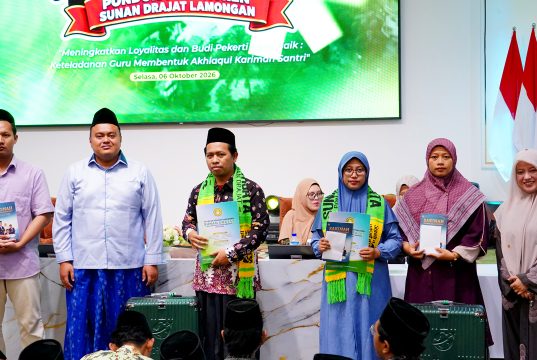 PP. Sunan Drajat Apresiasi 5 GTK Terbaik Bulan September, Dua GTK Raih Reward Umroh