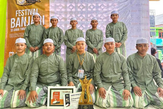 Grup Banjari Al-Muqtasima PP. Sunan Drajat Raih Juara 1 Festival Al Banjari Tingkat Pelajar Se-Jawa Timur